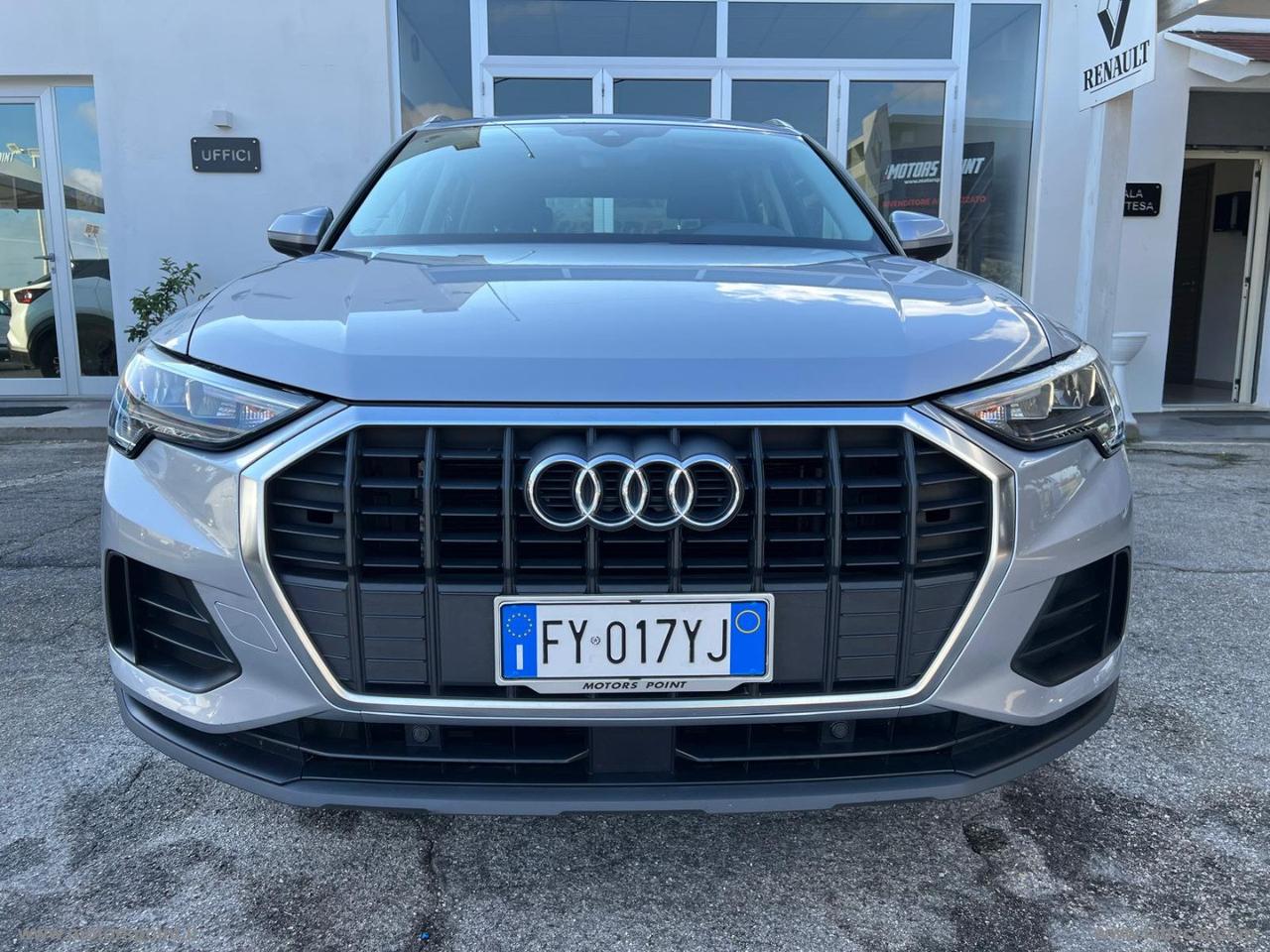 AUDI Q3 35 TDI S tronic Business Advanced