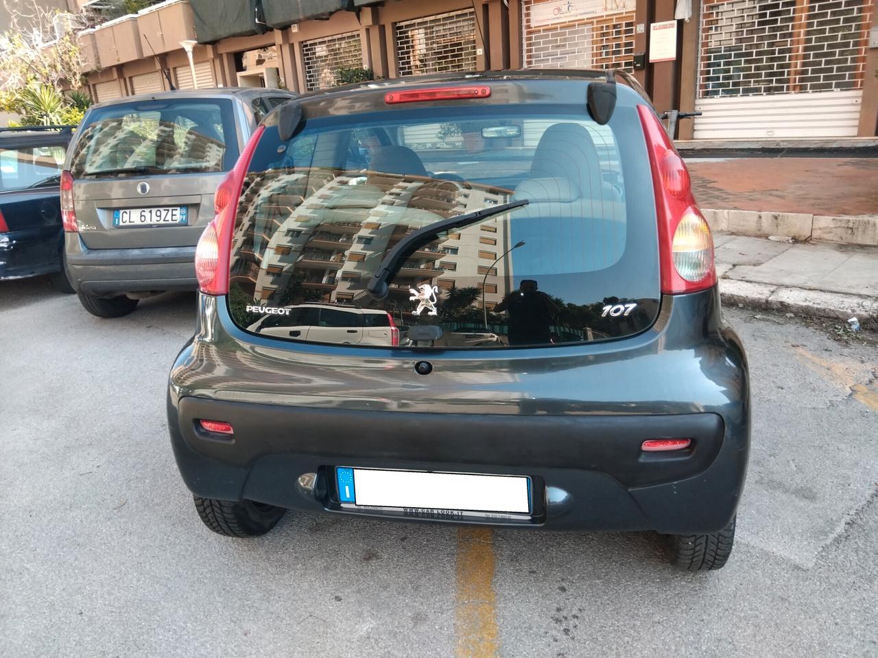 PEUGEOT 107 998CC CLIMA RADIO 50KW