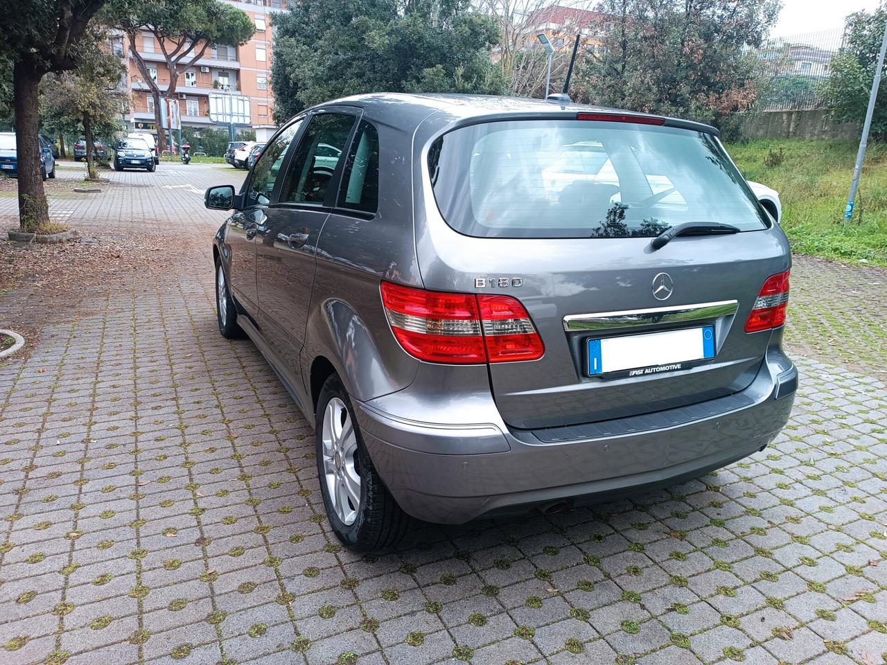 Mercedes-benz B 180 BlueEFFICIENCY Executive