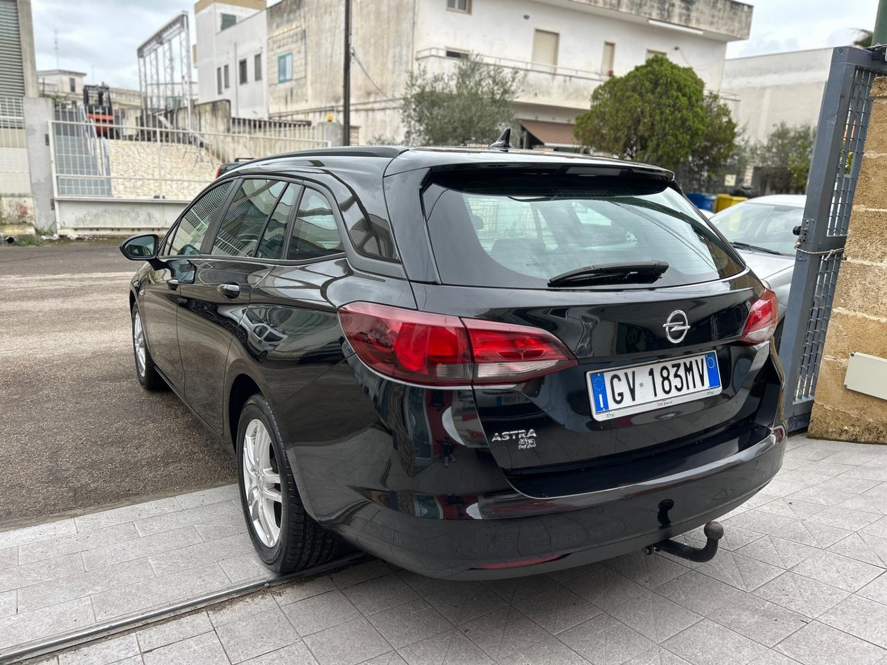 Opel Astra 1.6 110 CV 5 porte-2019/NAVI