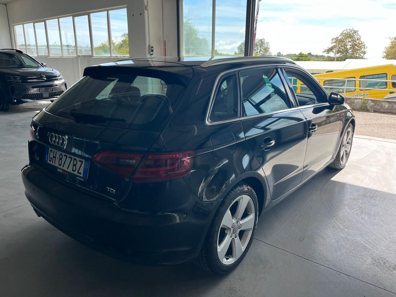 Audi A3 SPB 1.6 TDI clean diesel Ambition