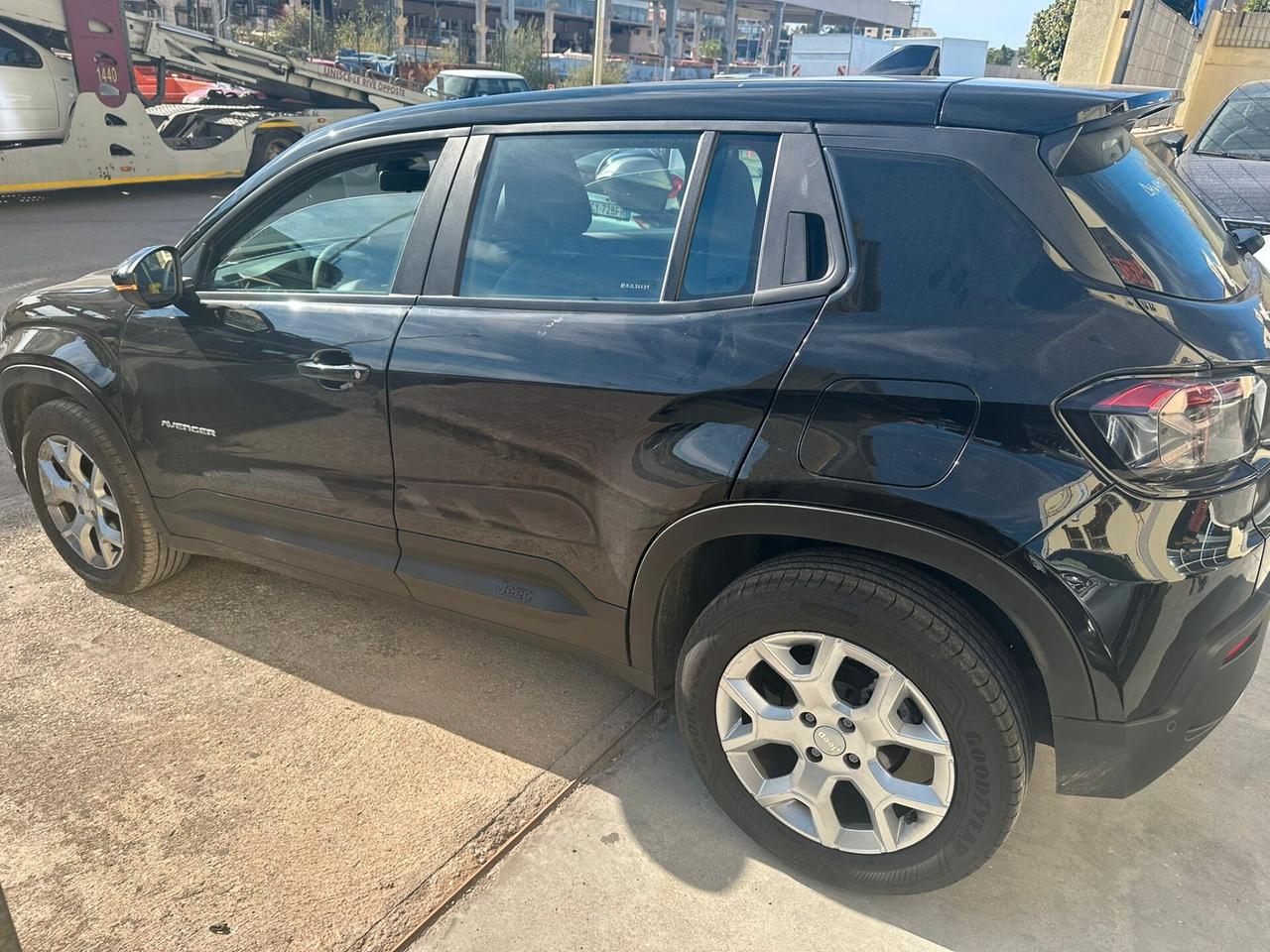 Jeep Avenger 1.2 BENZINA 2025 9 MILA KM
