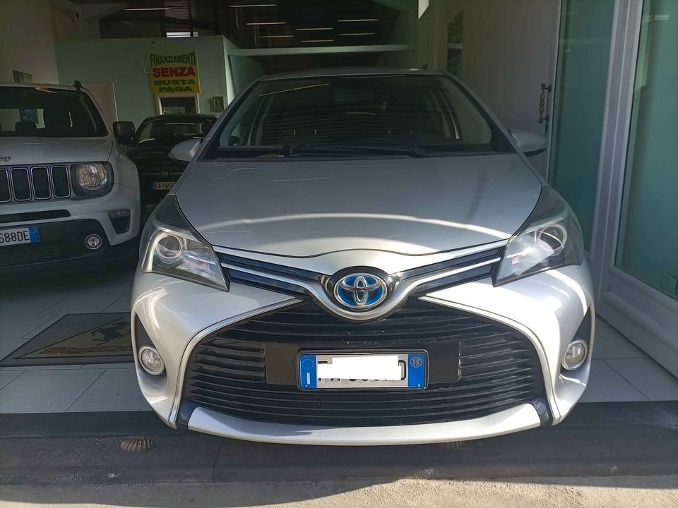 Toyota Yaris 1.5 Hybrid 5 porte Cool