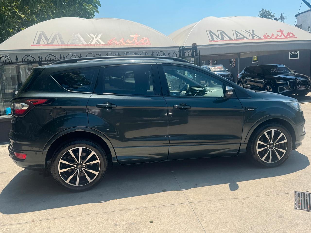 Ford Kuga 2.0 TDCI 150 CV S&S 4WD ST-Line