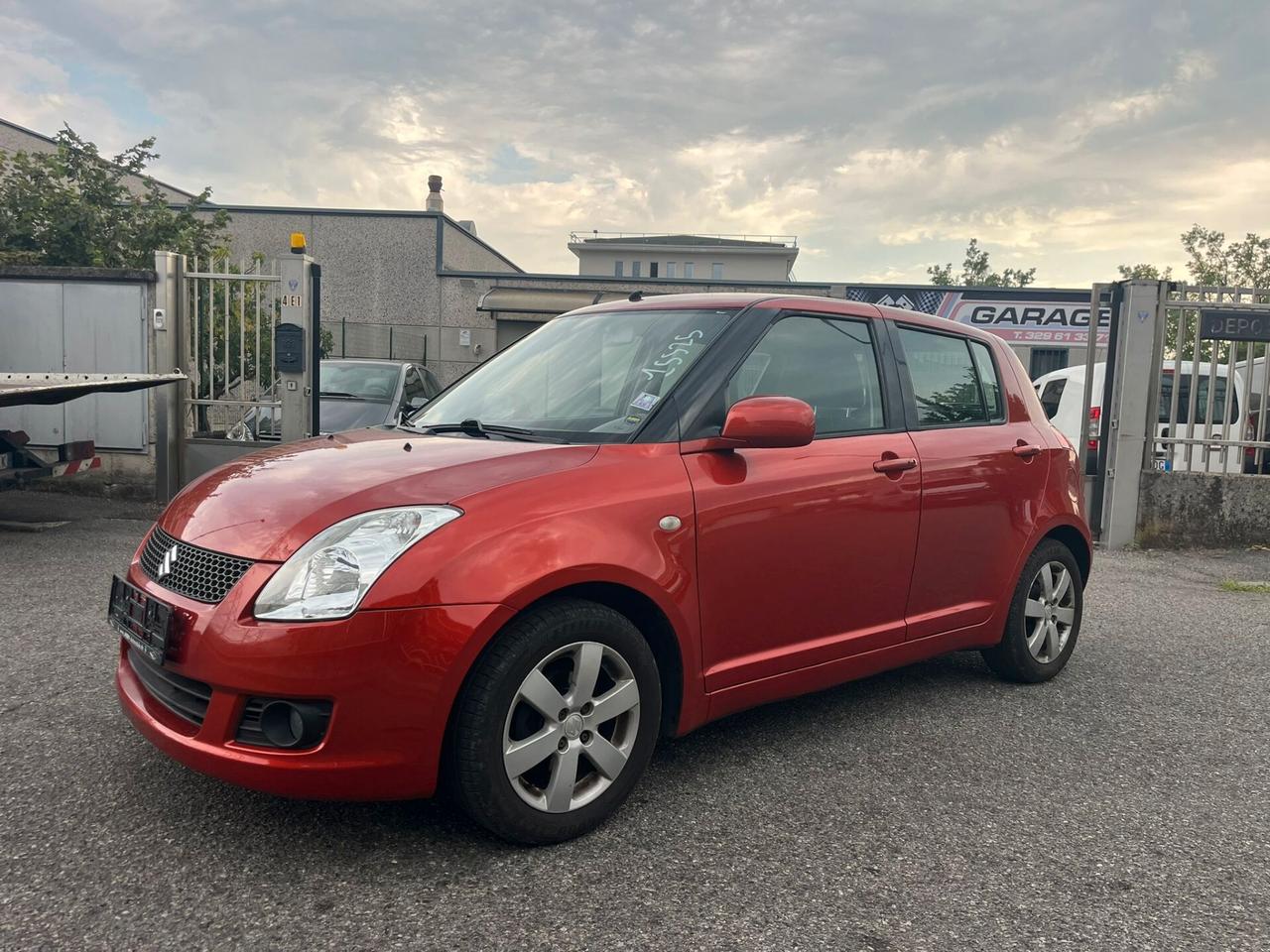 Suzuki Swift 1.3 5p. CAMBIO AUTOMATICO