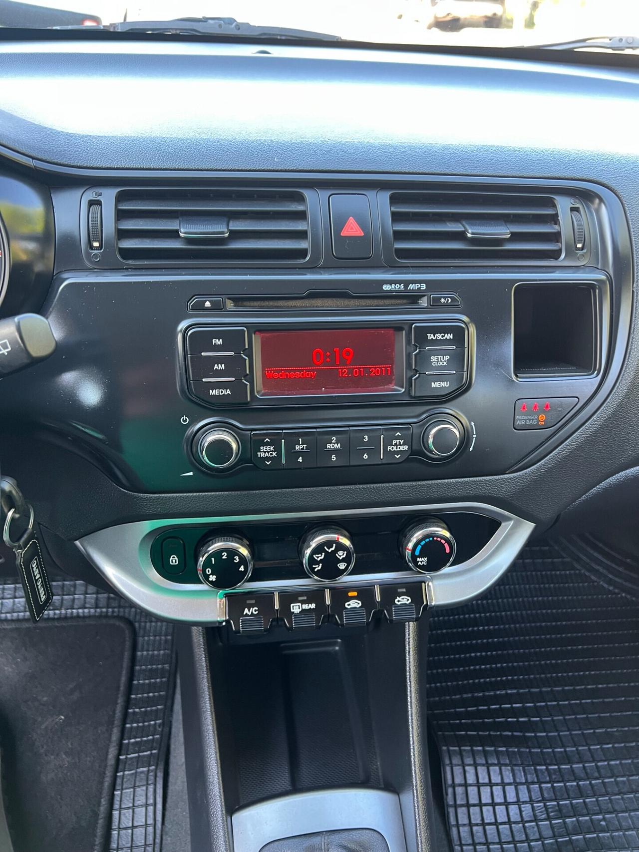 Kia Rio 1.2 CVVT 5p. ECO GPL Active 2014