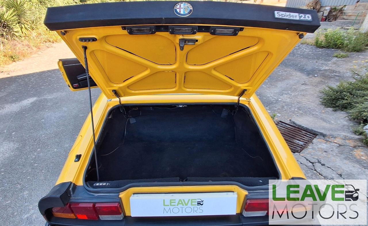 Alfa Romeo Spider 2.0 (M1538)