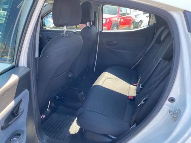 LANCIA Ypsilon 1.0 FireFly 5 porte S&S Hybrid Alberta Ferretti