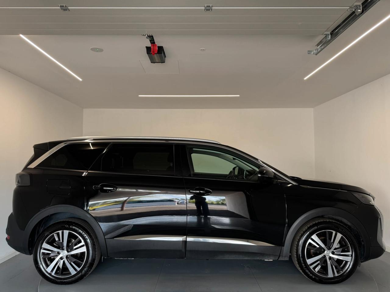 Peugeot 5008 BlueHDi 130 S&S EAT8 Allure