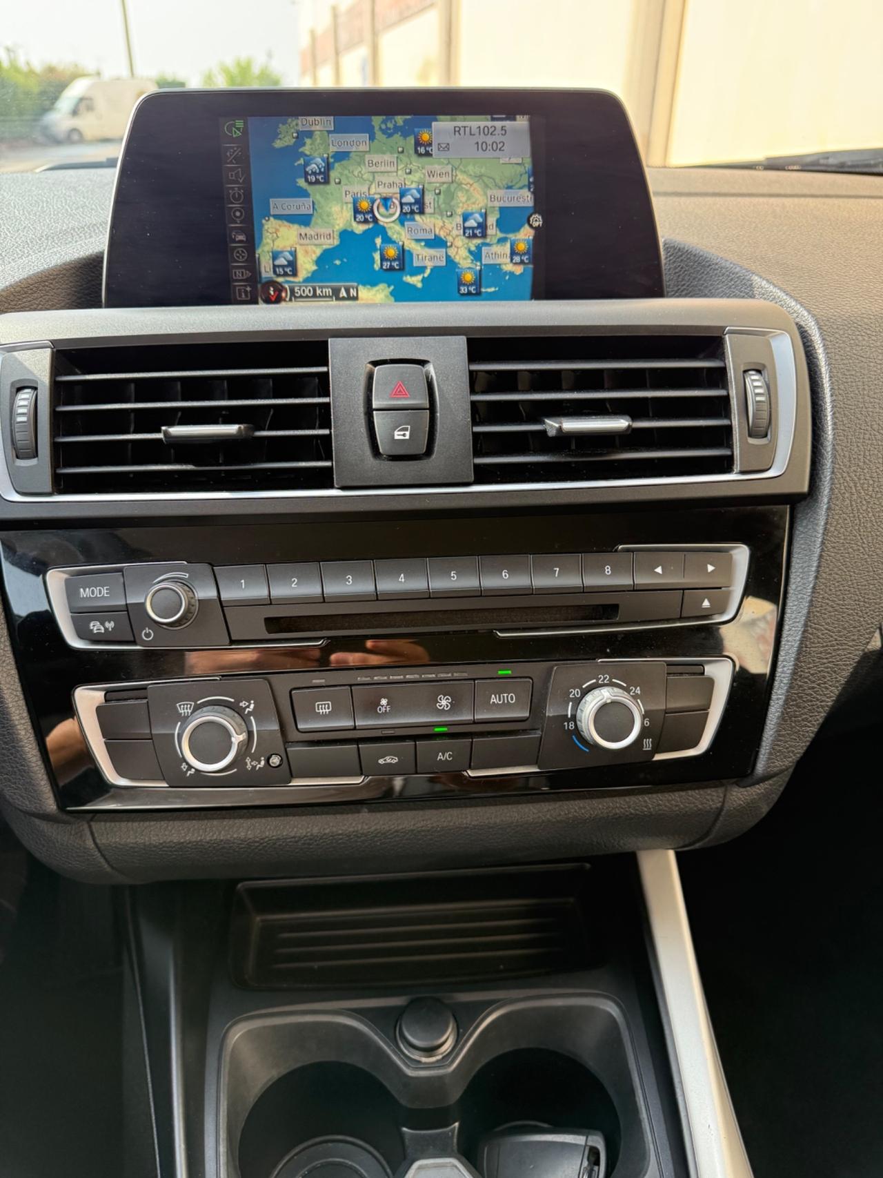 Bmw 118d 5p. Business Automatica