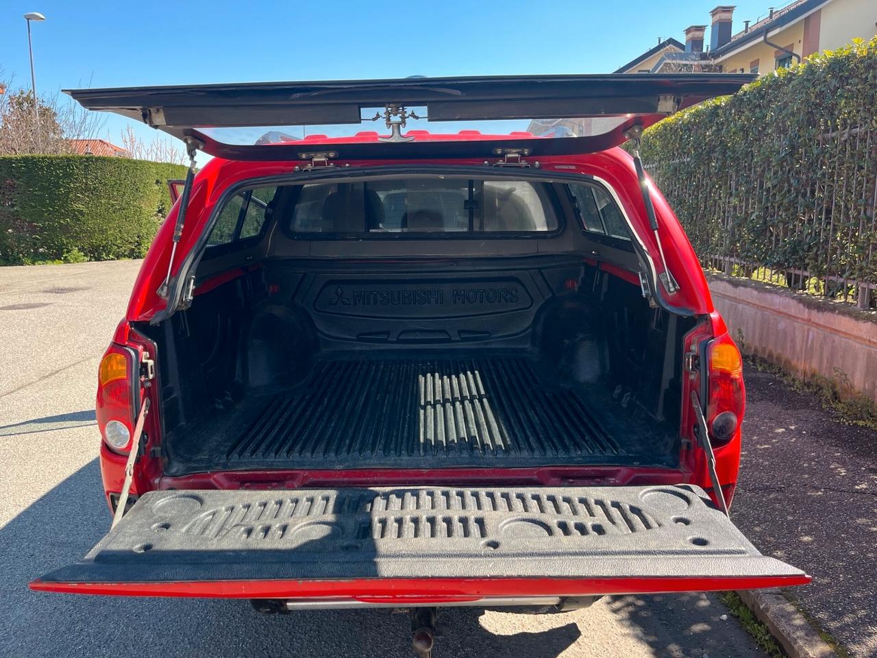 Mitsubishi L200 2.5 DI-D/136CV Club Cab Insport