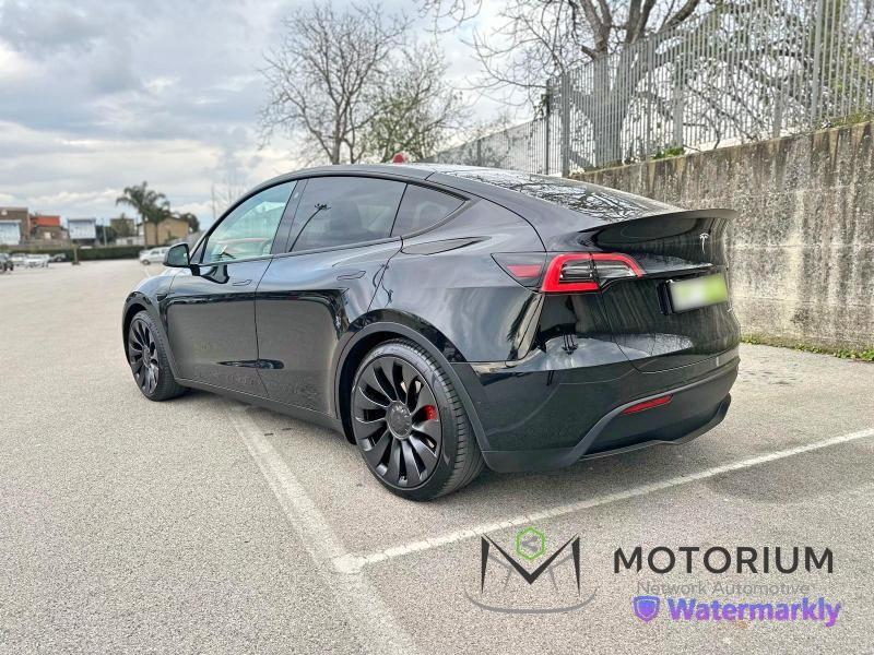 Tesla Model Y Performance AWD 75 KW 515 CV