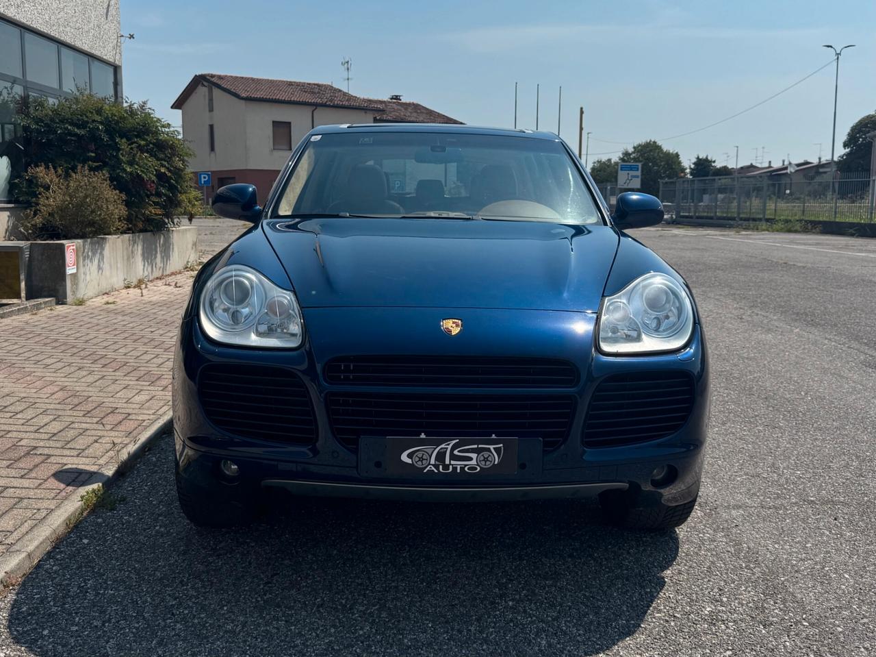 Porsche Cayenne 4.5 Turbo S asi