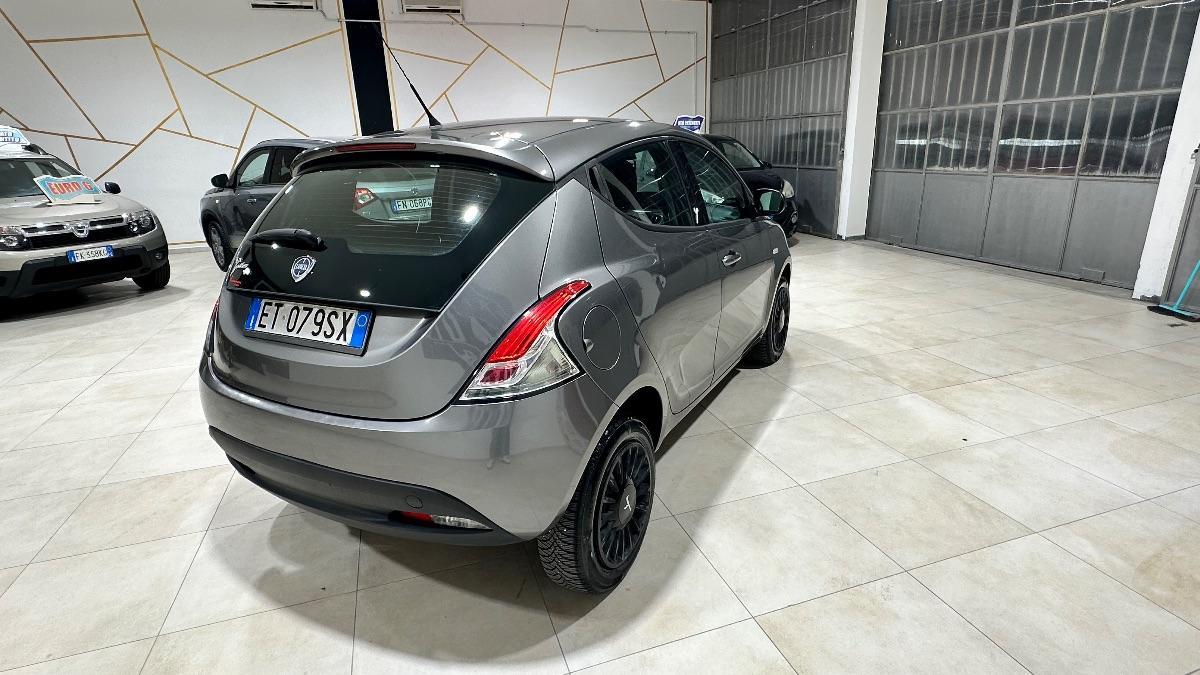 LANCIA - Ypsilon - 0.9 T.Air 80 CV 5p. Met.Ec. Pla.