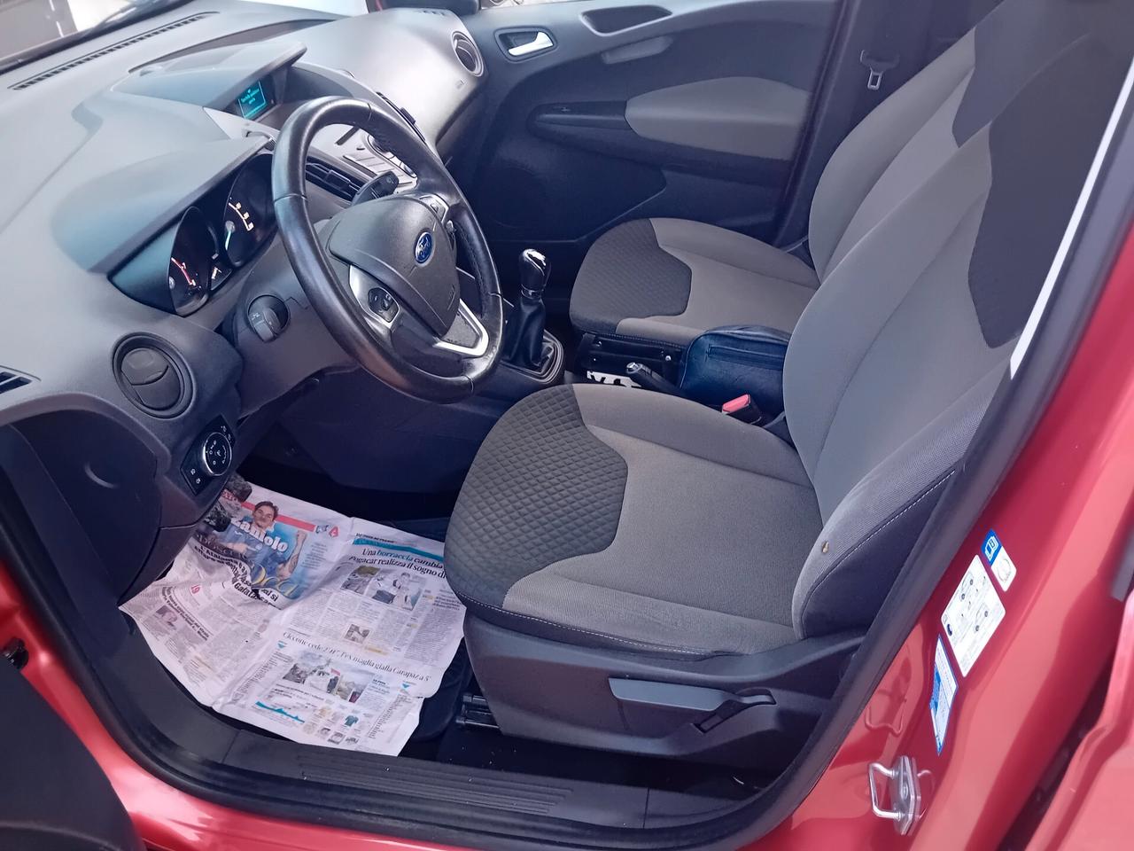 Ford Tourneo Courier 1.0 EcoBoost 100 CV Titanium