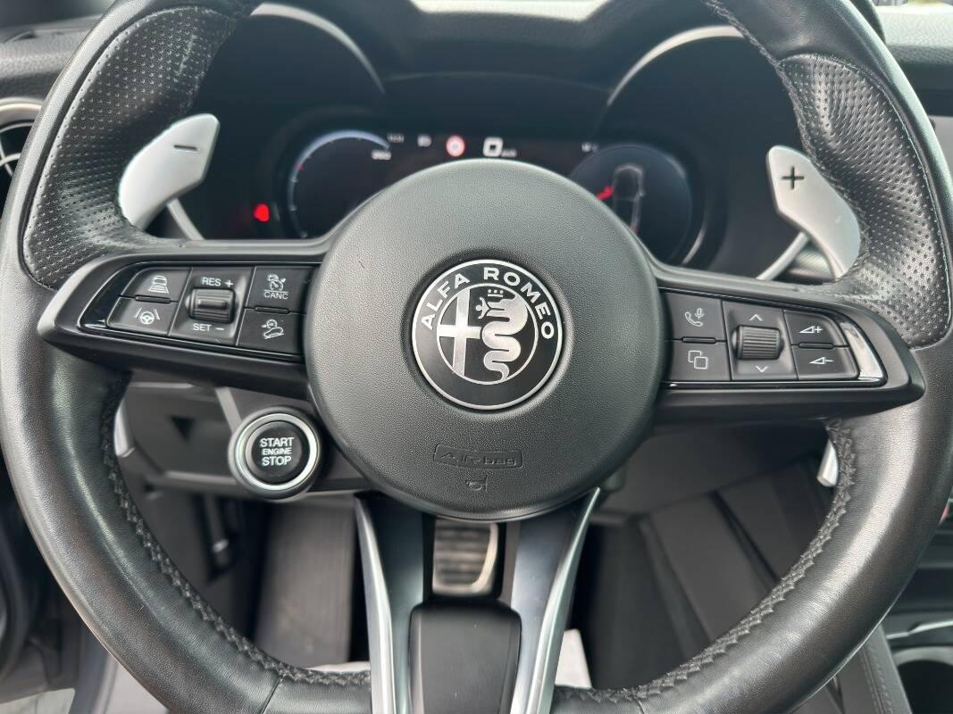 Alfa Romeo Stelvio 2.2 t Veloce Q4 210cv AUTOM con Telecam e CarPlay