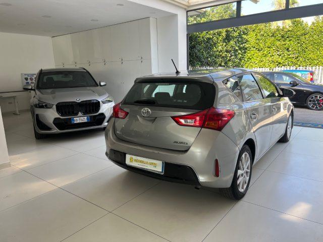 TOYOTA Auris 1.4 D-4D 5 porte