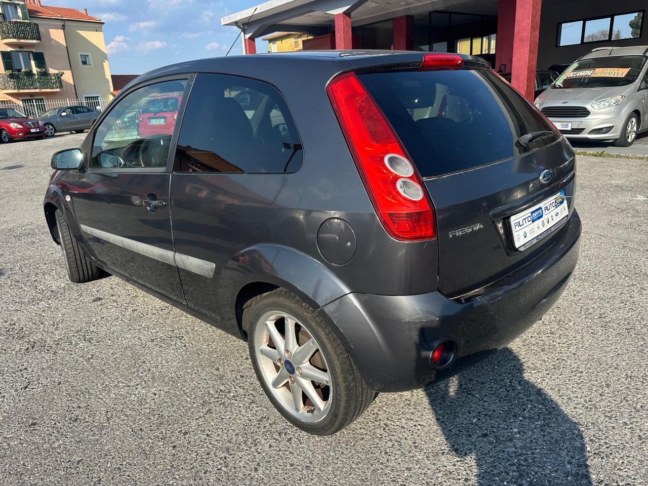 Ford Fiesta 1.2 16V 3p. Ghia