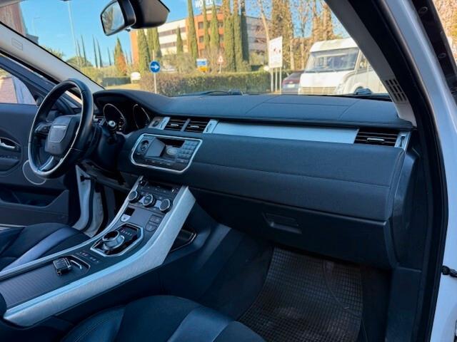 Land Rover Range Evoque 2.2 TD4 5p. Pure