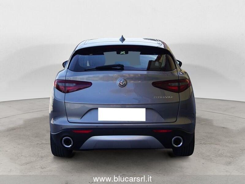 Alfa Romeo Stelvio 2.2 Turbodiesel 160 CV AT8 RWD Business