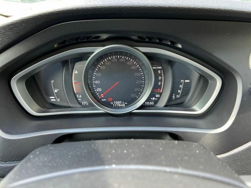 Volvo V40 Cross Country D2 Geartronic Cross Country Business Plus