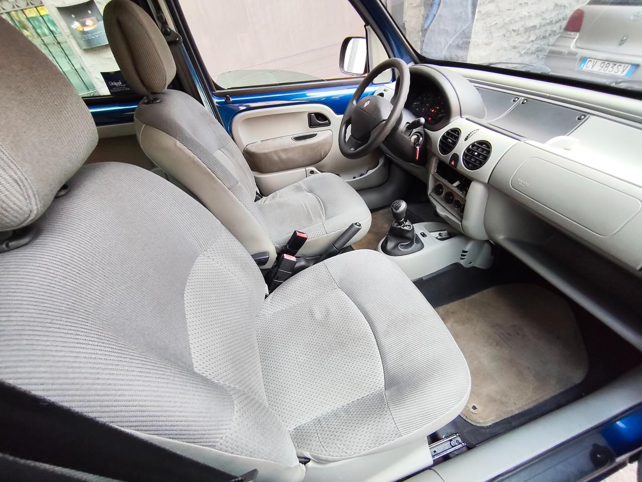 Renault Kangoo 1.5 dCi 82cv Leggi