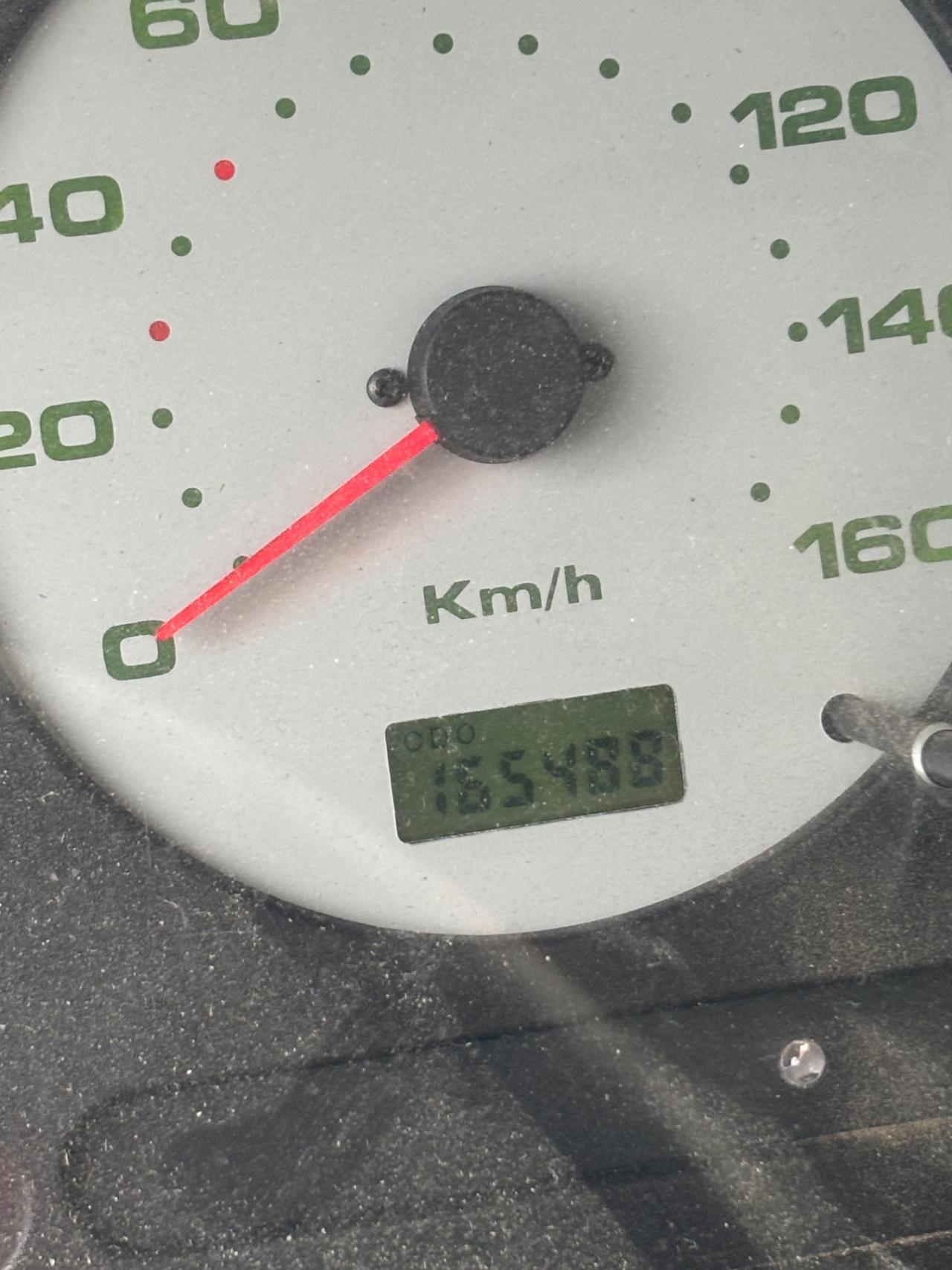 231 cabstar nissan del 2004 in saldo