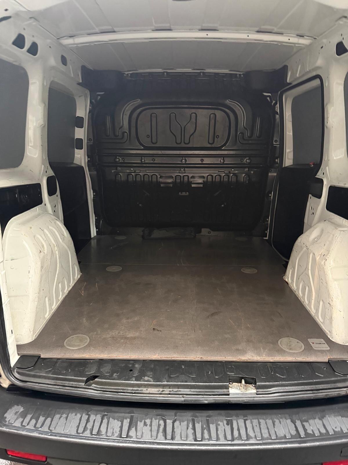 Fiat Doblo Doblò 1.6 MJT 16V 95CV Easy IVA ESPOSTA