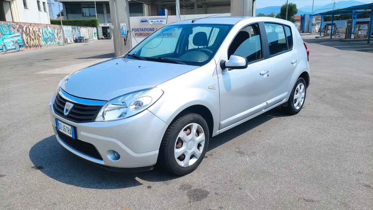 Dacia Sandero 1.4 8V GPL NEOPATENTATI - 2010