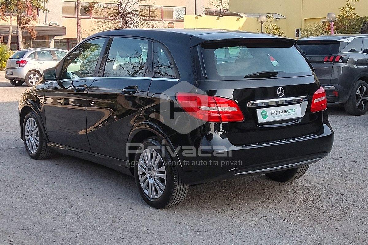 MERCEDES B 200 NGD Executive