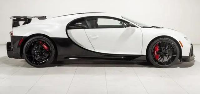 BUGATTI Chiron CHIRON PUR SPORT 8.0 W16 1500HP "1 OF 60"