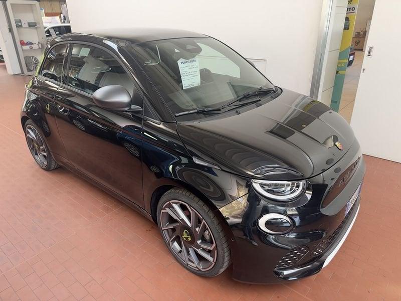 Abarth 500e TURISMO con FINANZIAMENTO
