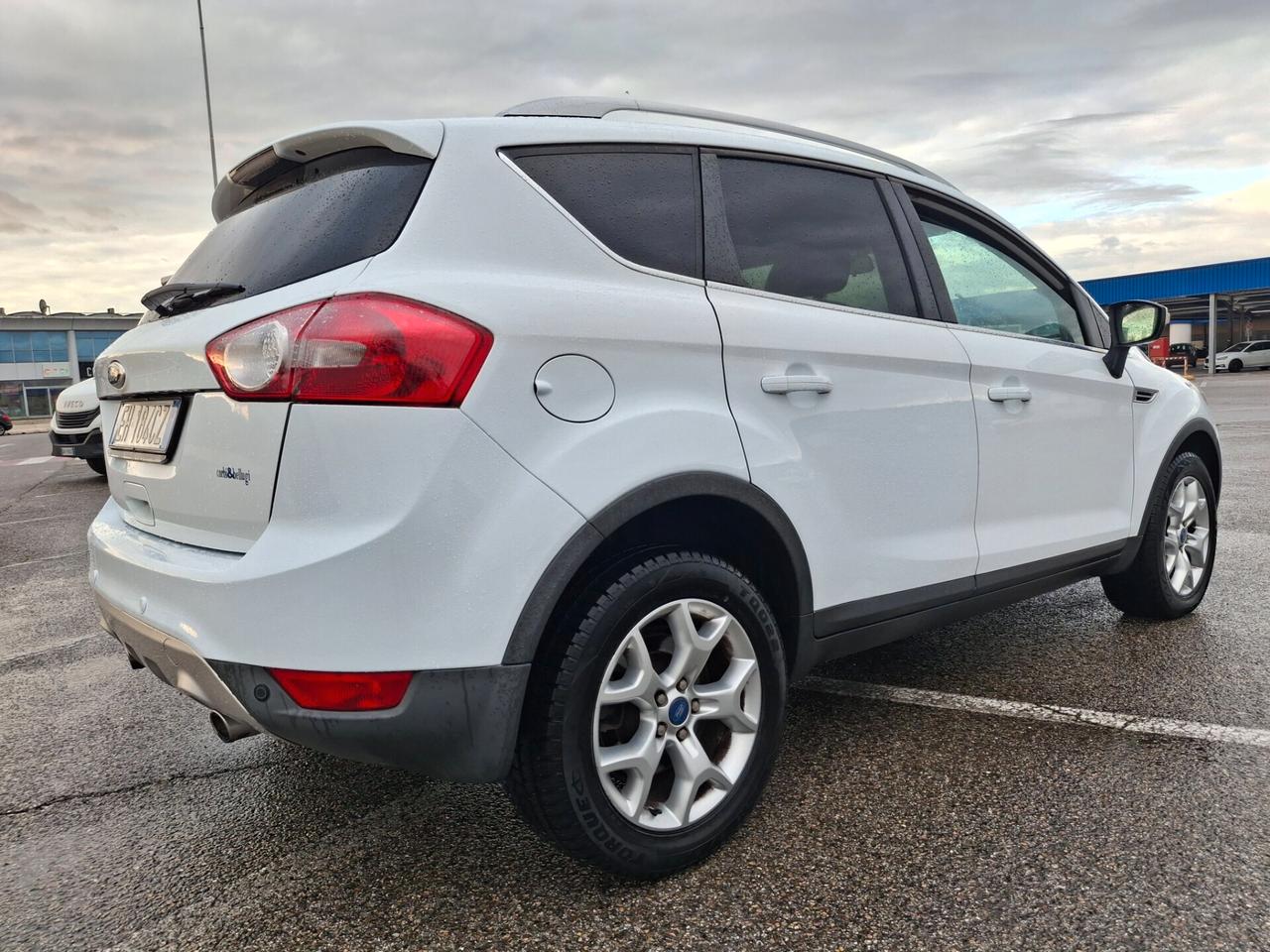 Ford Kuga 2.0 TDCi 140 CV. Titanium-*PERFETTA*