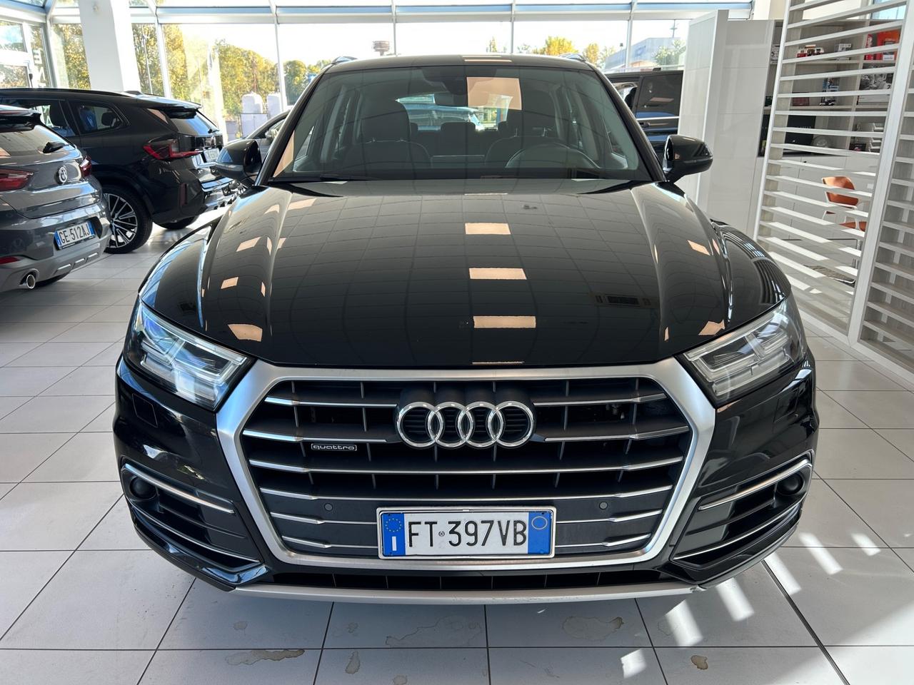 Audi Q5 40 TDI quattro S tronic Business Sport