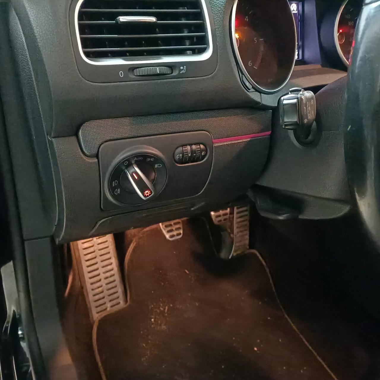 Golf 6 1.6 tdi highline - DISTRIBUZIONE APPENA EFFETTUATA STRAFUL DI ACCESSORI - 2011