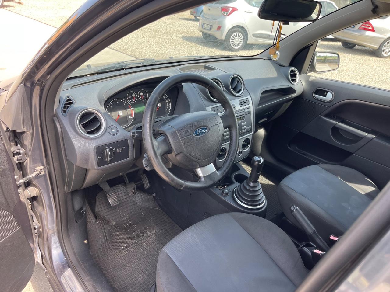 Ford Fiesta 1.4 TDCi 5porte