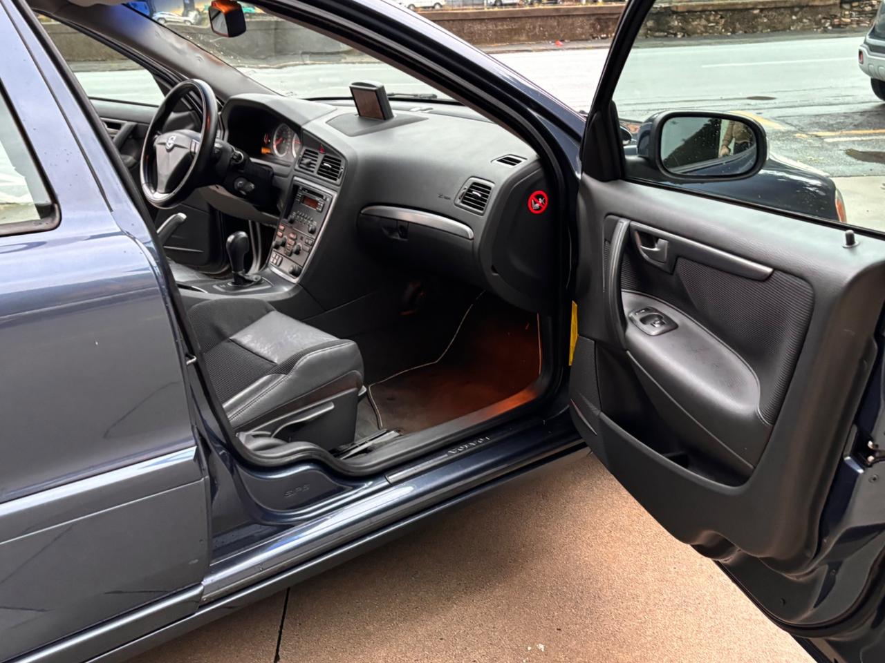 Volvo V70 2.4 D5 Kinetic