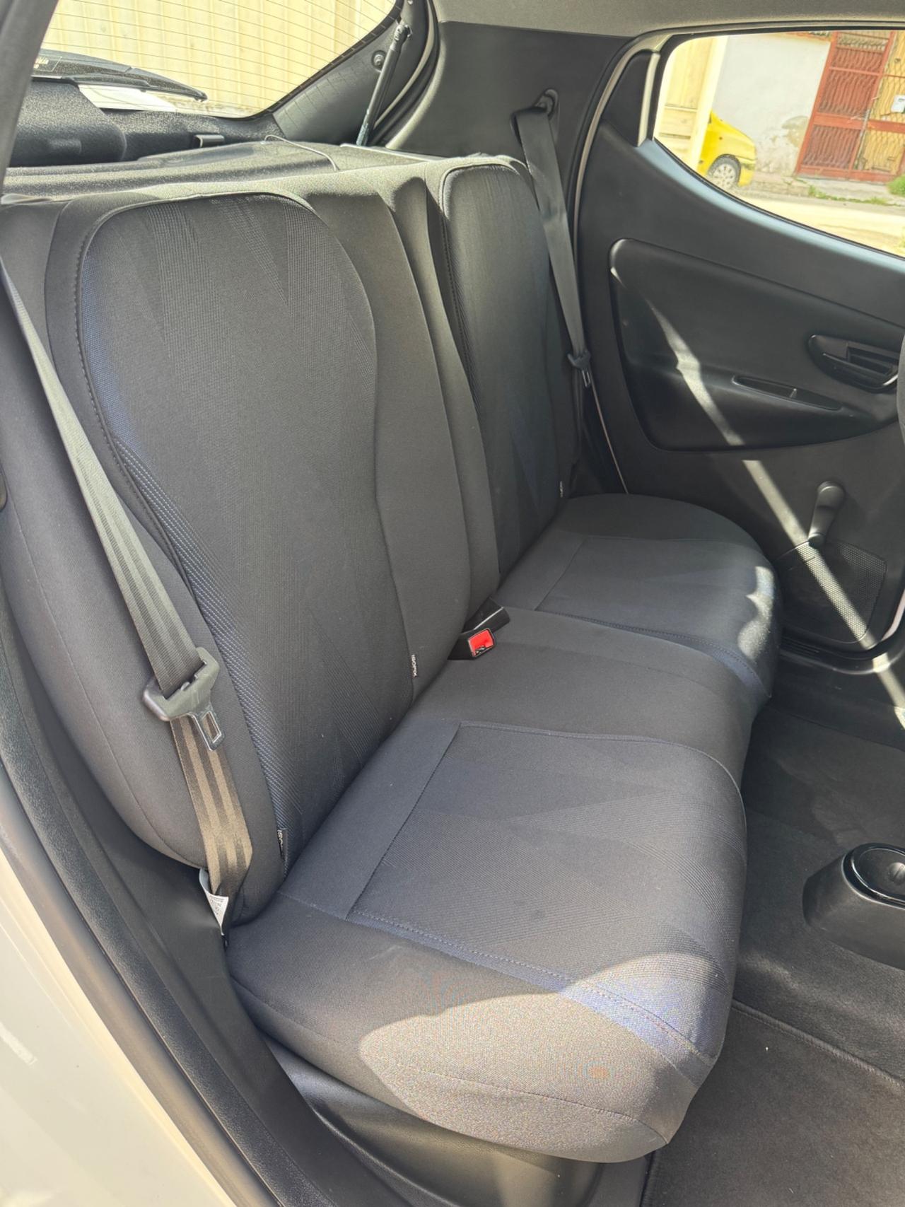 Lancia Ypsilon 1.0 FireFly Gold 12/2020