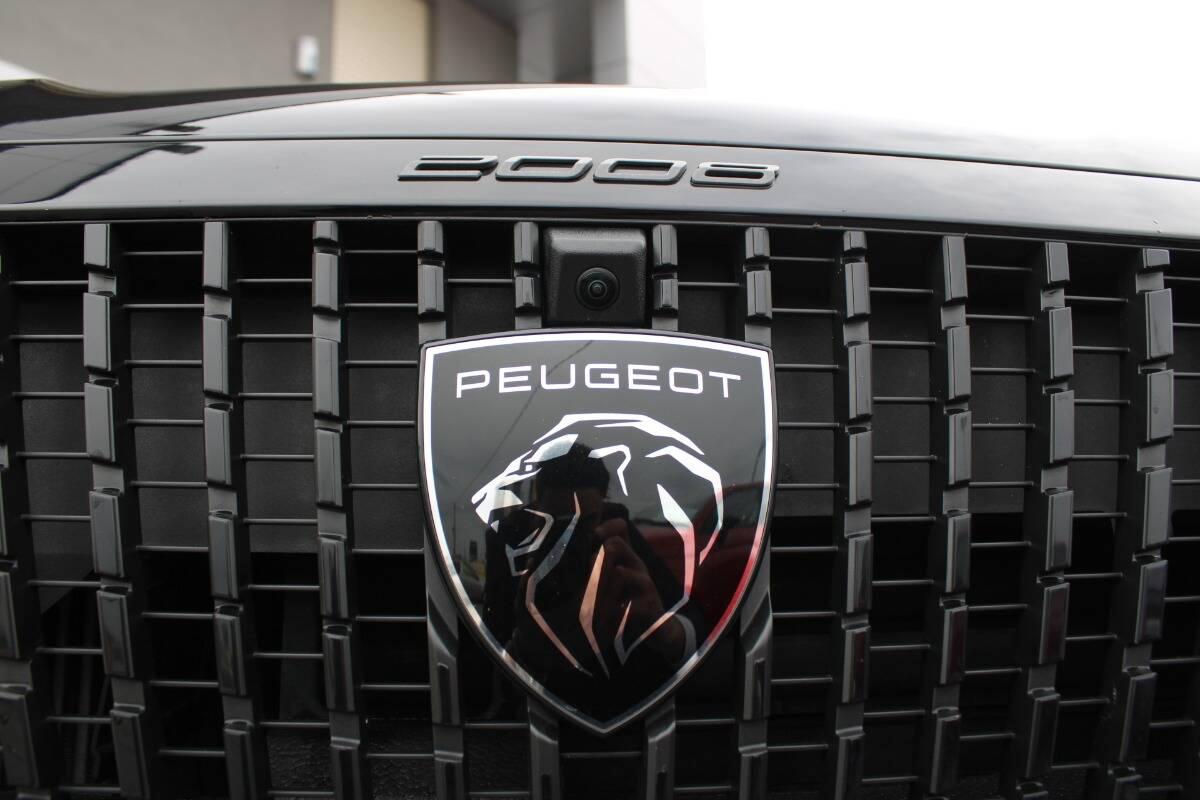 Peugeot 2008 1.2 puretech Allure 130cv AUTO + TELECAMERA A 360°
