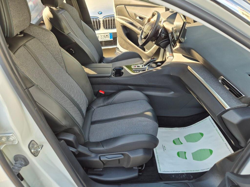 Peugeot NEW 3008 BlueHDi 130CV EAT8 ALLURE