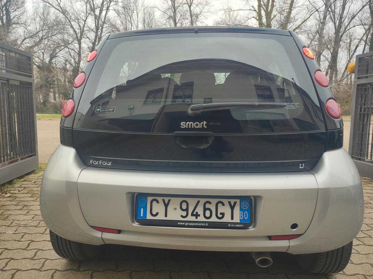 SMART FORFOUR BENZINA TETTO PANORAMICO X NEOPATENTATI