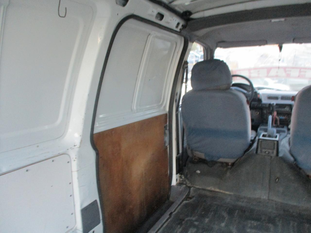 NISSAN VANETTE DIESEL 2001