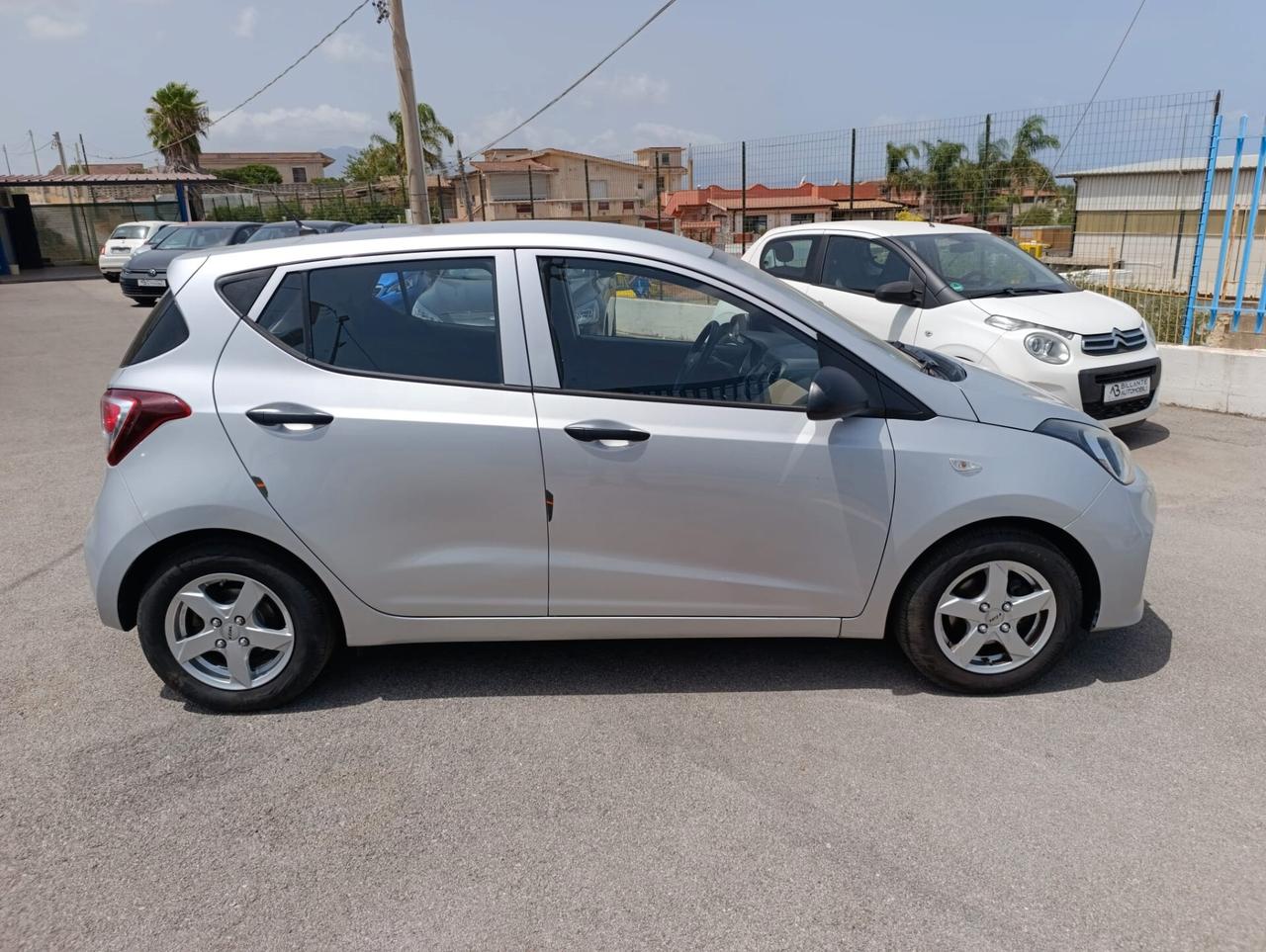 Hyundai i10 1.0 cv 67 cv 2017