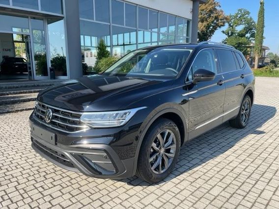 Volkswagen Tiguan Allspace 2.0 TDI 150 CV SCR DSG Life 7 POSTI/AMBIENT PACK