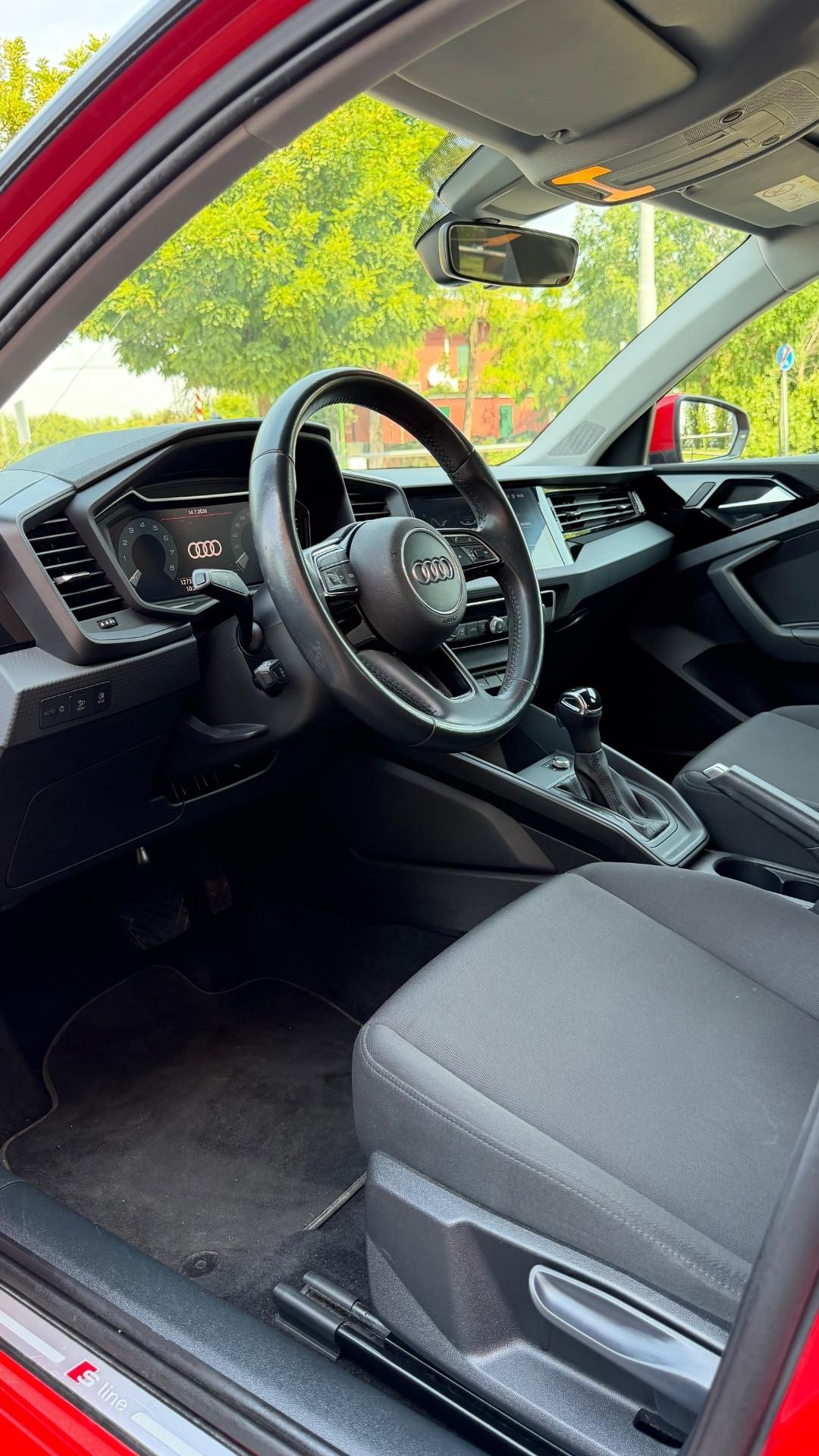 Audi A1 SPB 30 TFSI S tronic line edition