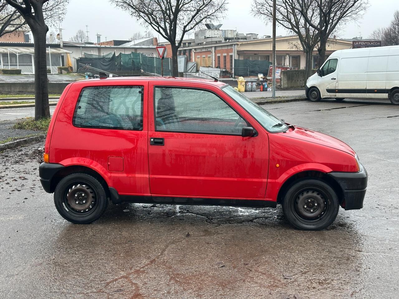 Fiat Cinquecento 900i cat Soleil