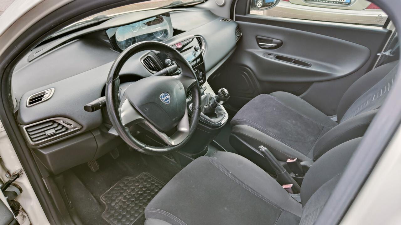 Lancia Ypsilon 1.2 Gold OK NEO PATENTATI