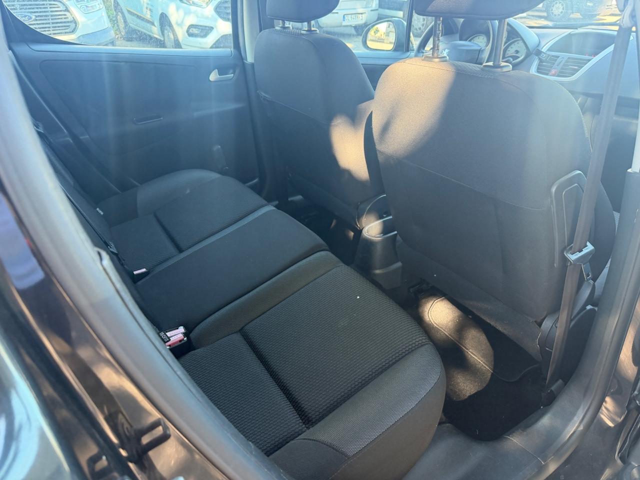 Peugeot 207 1.4 VTi 95CV EURO5A NEOPATENTATI