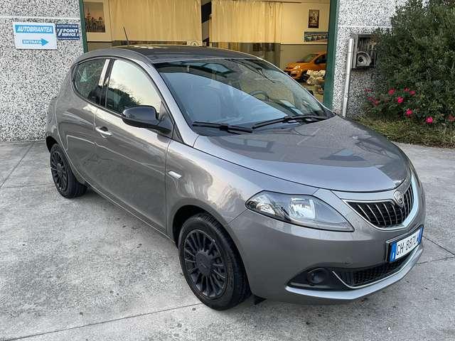 Lancia Ypsilon 1.0 FireFly 5p Hybrid Silver UNIPRO*NEOPATENTATI