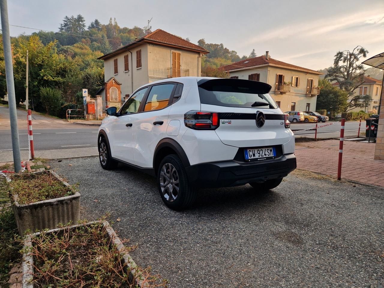 Citroen C3 1.2 100CV "SOLO 4.500 km" Carplay, Sensori post., Cruise